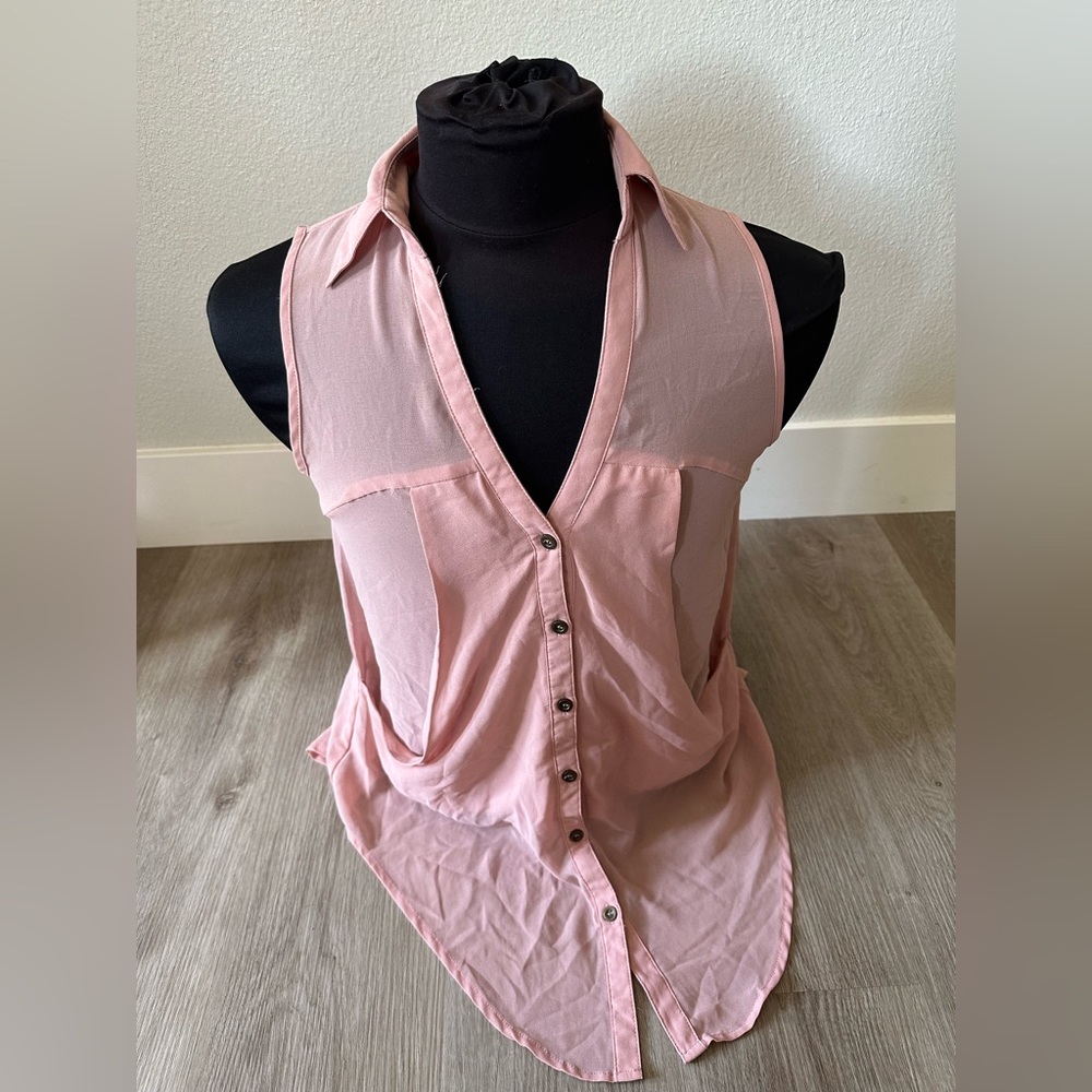 Forever 21 Women’s Sleeveless Top size Small